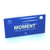 MOMENT<br><b>Che cos’è e a che cosa serve</b><br>"Moment contiene ibuprofene, un medicinale che appartiene alla classe degli analgesiciantinfiammatori, cioè farmaci che combattono il dolore e l’infiammazione. Moment è util
