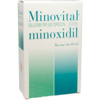 <b>MINOVITAL 20 mg/ml soluzione cutanea</b><br>  Minoxidil<br><b>Che cos’è e a che cosa serve</b><br>MINOVITAL contiene il principio attivo minoxidil, appartenente al gruppo dei medicinali dermatologici che  agisce stimolando la crescita dei 